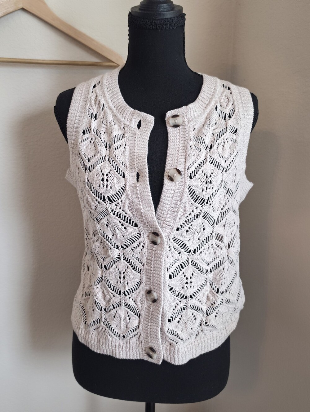 Universal Thread Cream Lace Knit Sweater Vest NWT S